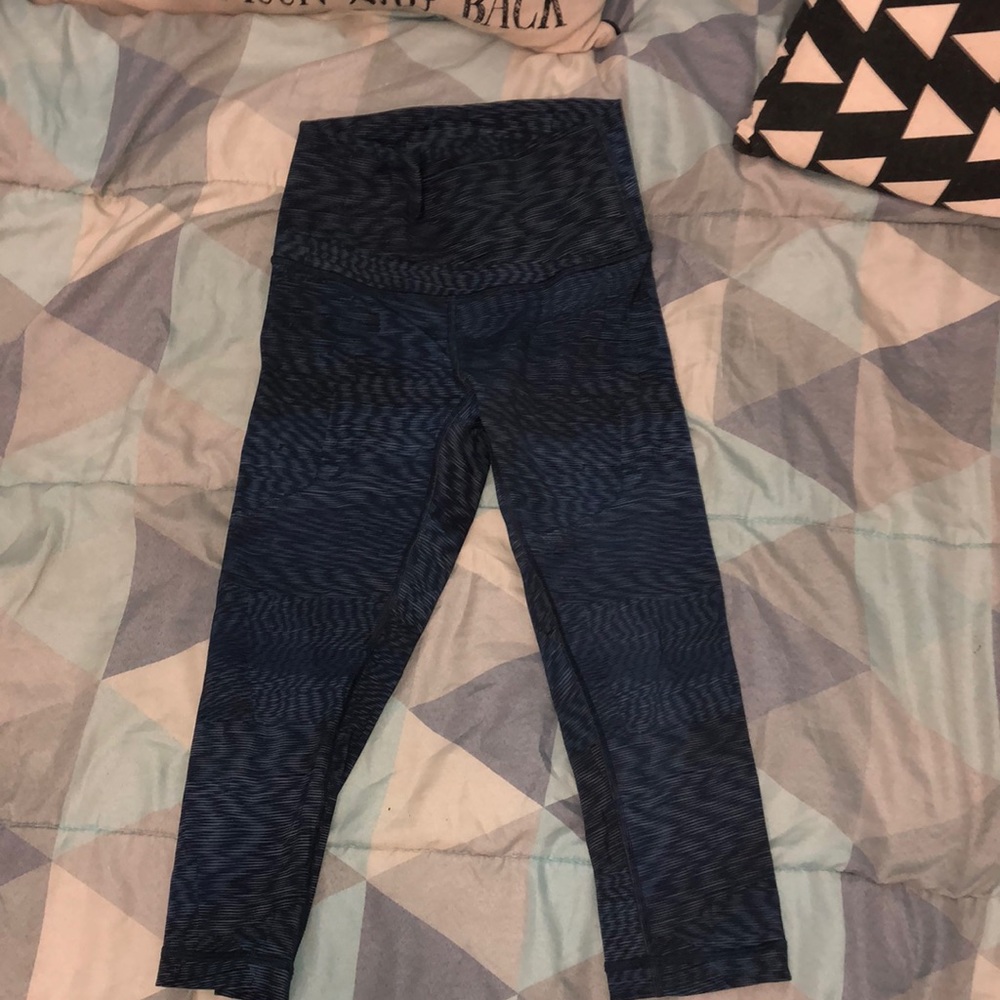 Navy blue cropped Lululemon leggings